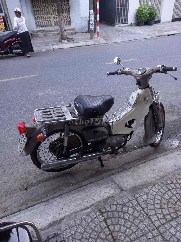 Honda Super Cub cánh én 50 Trắng, Xám