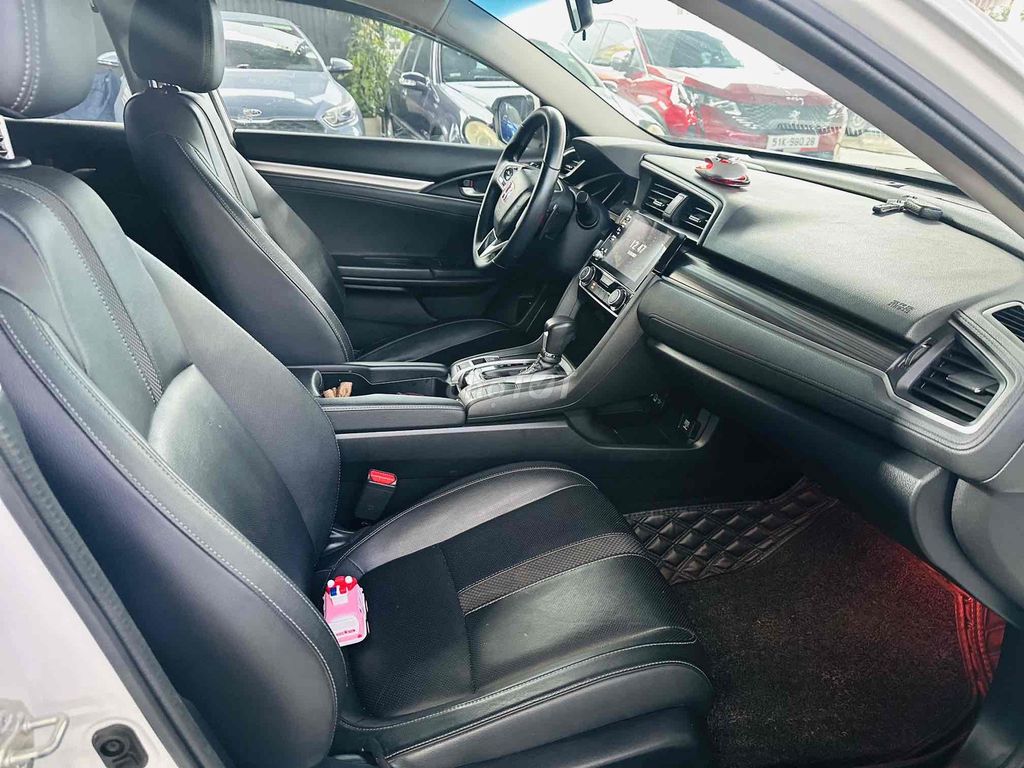Honda Civic 2019 G 1.8 AT - 75000 km. Mua bán Ô tô tại Quận Gò Vấp Tp Hồ Chí Minh được đăng bởi nguyễn quốc trinh hình 8