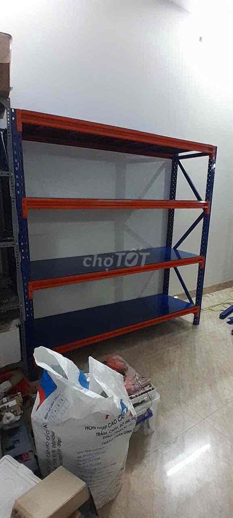 Kệ Sắt Trung Tải Để Hàng T114