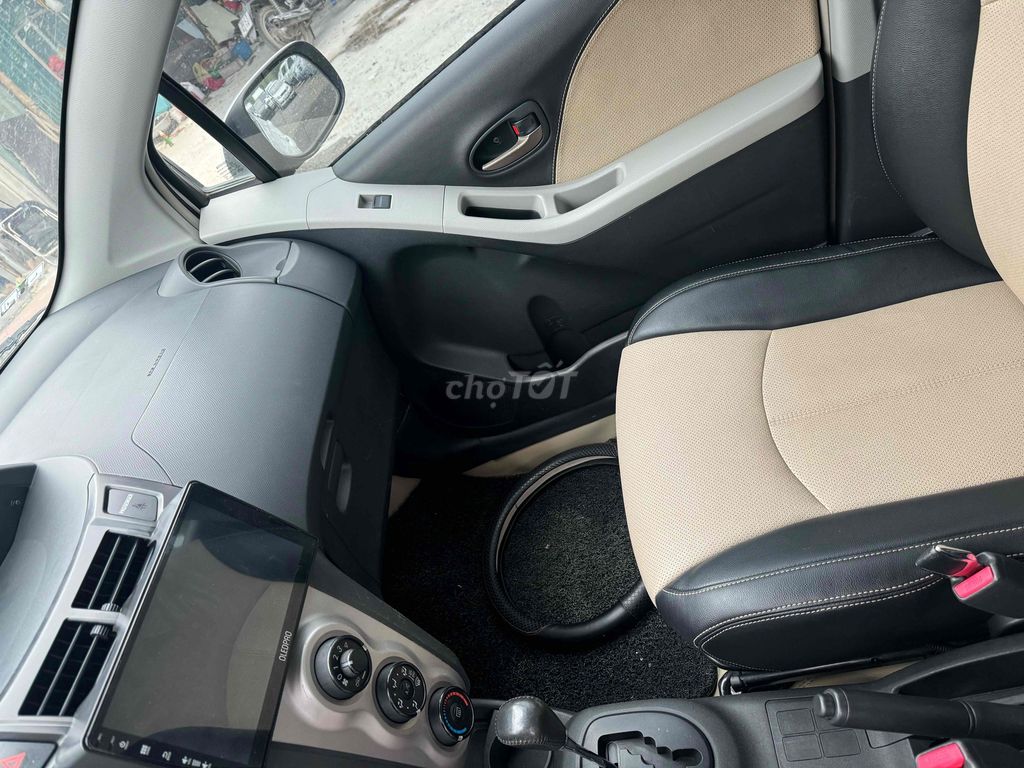 Toyota Yaris 2010 Trắng. Mua bán Ô tô tại Quận Hà Đông Hà Nội được đăng bởi Hiệp Xoăn Hà Đông hình 11