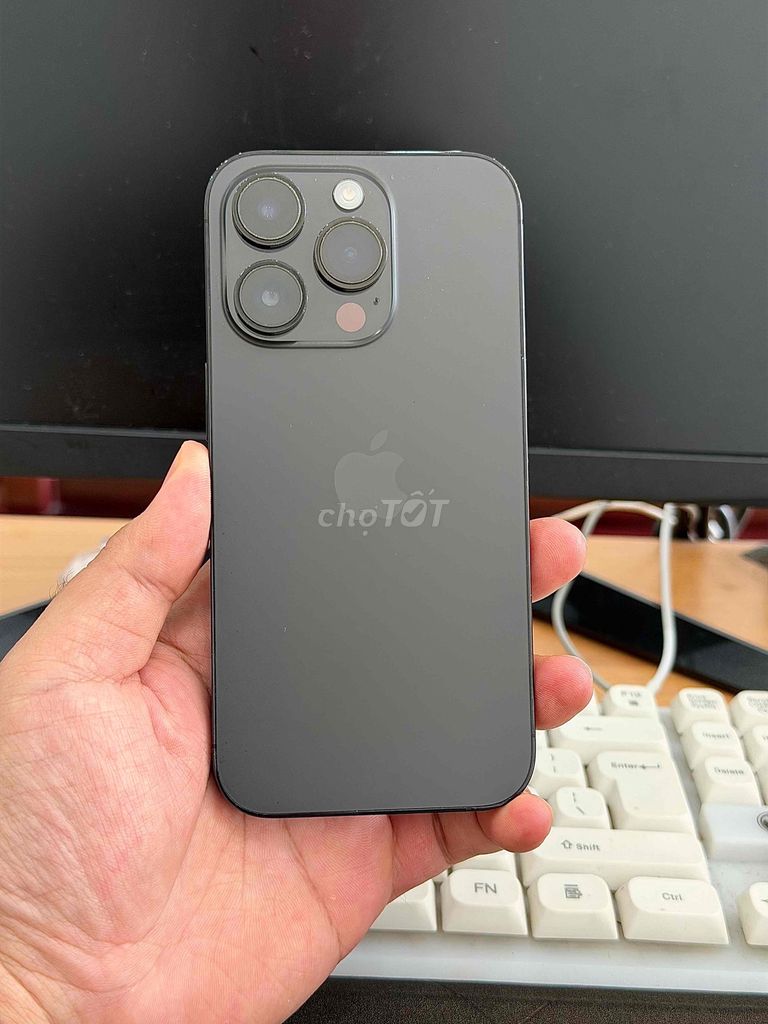 Apple iPhone 14 Pro 256GB Xám Quốc Tế. Mua bán Điện thoại tại Quận Ninh Kiều Cần Thơ được đăng bởi Cầm Đồ Tấn Lợi hình 1