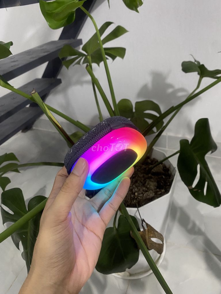 Loa Bluetooth Philips Xám Mới 99%. Mua bán Tivi, Âm thanh tại Quận Ninh Kiều Cần Thơ được đăng bởi T Apple hình 1