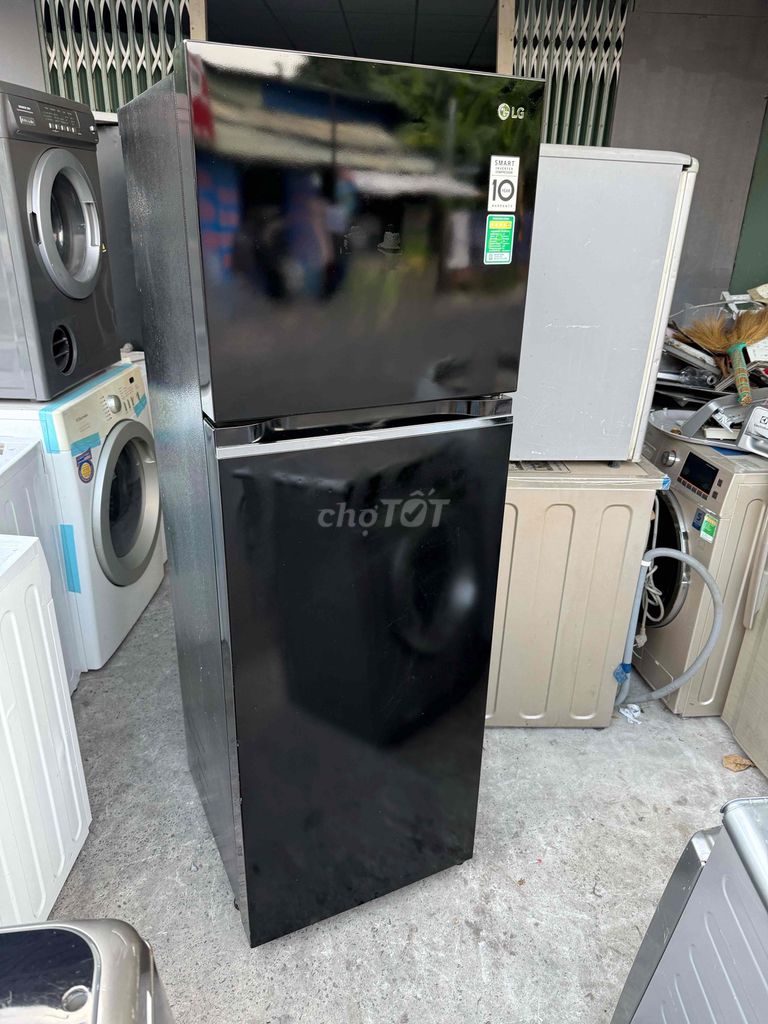 Tủ lạnh LG 266 lít 2 cánh Đen inverter. Mua bán Tủ lạnh tại Thành phố Thủ Đức Tp Hồ Chí Minh được đăng bởi Nam Huỳnh hình 1