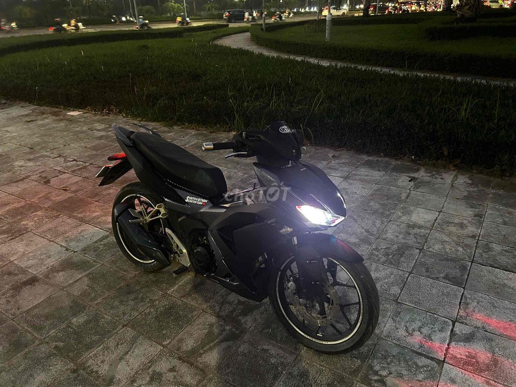 Honda Winner X Đen Thể thao. Mua bán Xe máy tại Quận Thanh Xuân Hà Nội được đăng bởi Anh Nam hình 1