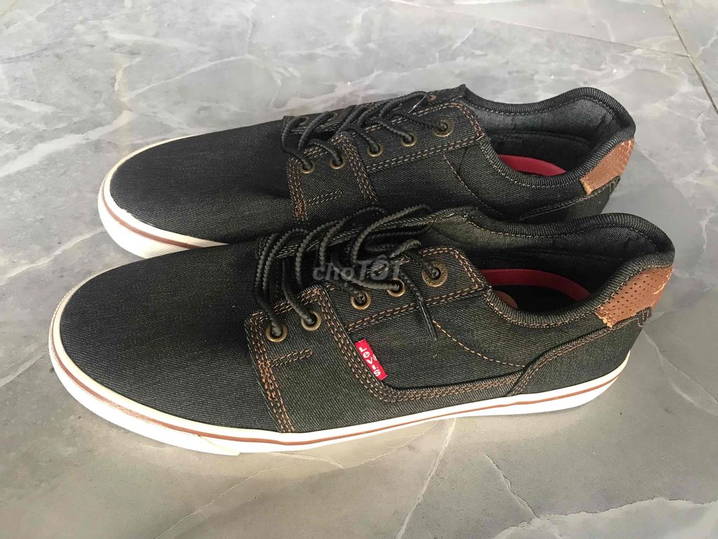 Giày Levi's xách tay USA size 40-41