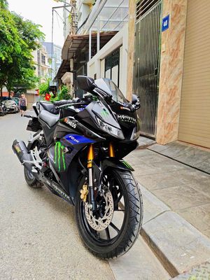 Yamaha R15 V3 date chót chét biển 29 xe lướt mới. Mua bán Xe máy tại Quận Cầu Giấy Hà Nội được đăng bởi Tong motor xe may