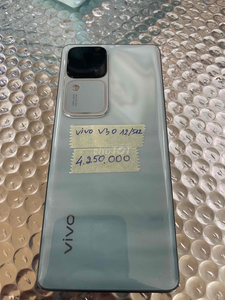 Vivo V30 12GB/512GB. Mua bán Điện thoại tại Quận Ninh Kiều Cần Thơ được đăng bởi Cầm Đồ Anh Quý hình 1