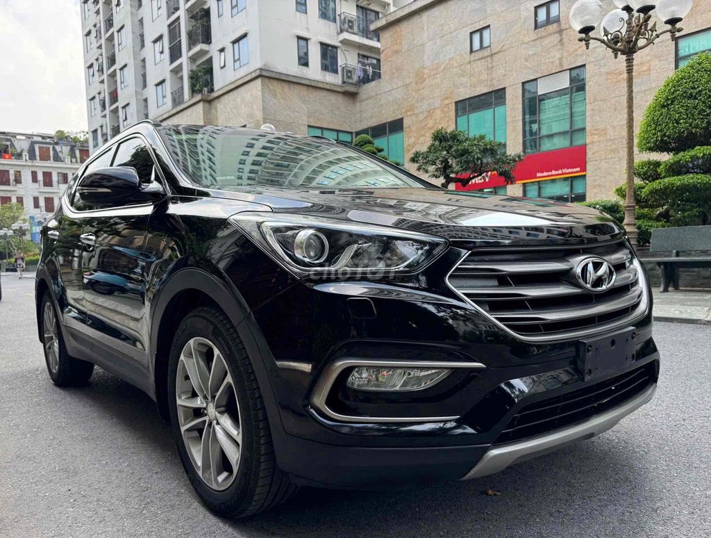 Hyundai Santa Fe 2017 2.4 AT 4 WD - 80000 km. Mua bán Ô tô tại Quận Long Biên Hà Nội được đăng bởi Bùi Đình Thông hình 3