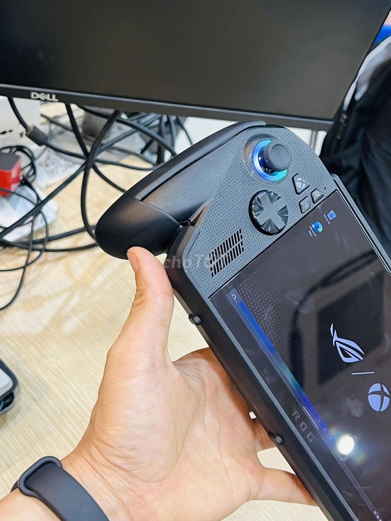 ROG Ally X Extreme 24GB/1TB SSD Windows 11 Đen. Mua bán Thiết bị chơi game tại Quận Đống Đa Hà Nội được đăng bởi Thế Hoàng hình 1