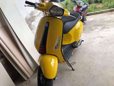 Piaggio Vespa Sprint 2022 màu Vàng