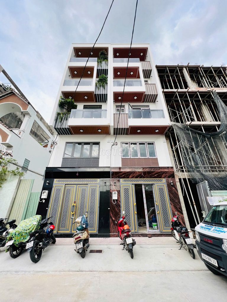 Siêu Phẩm Lê Trọng Tấn- 4m*20m Đúc 4,5 tấm- Hẻm 10m- Thang Máy 450kg