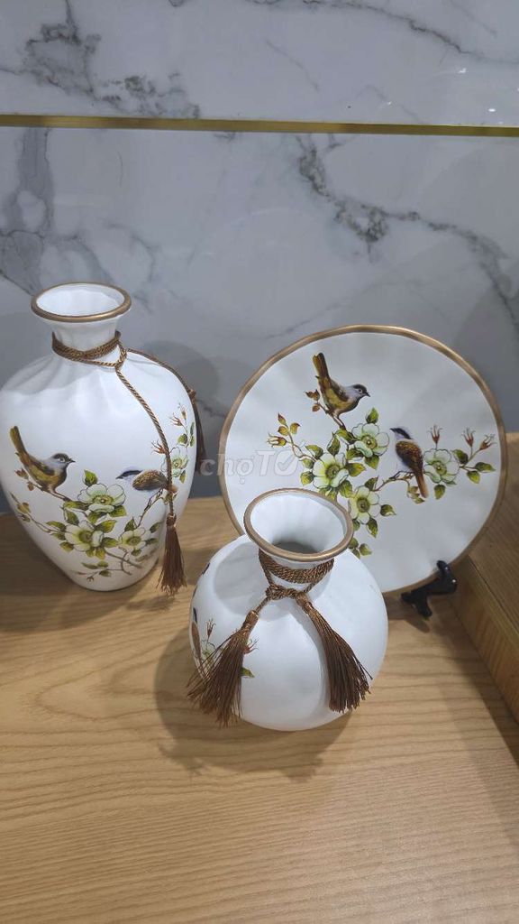 Bình gốm sứ Trắng Chim hoa trang trí. Mua bán Cây cảnh, đồ trang trí tại Quận Đống Đa Hà Nội được đăng bởi Tuấn anh hình 1