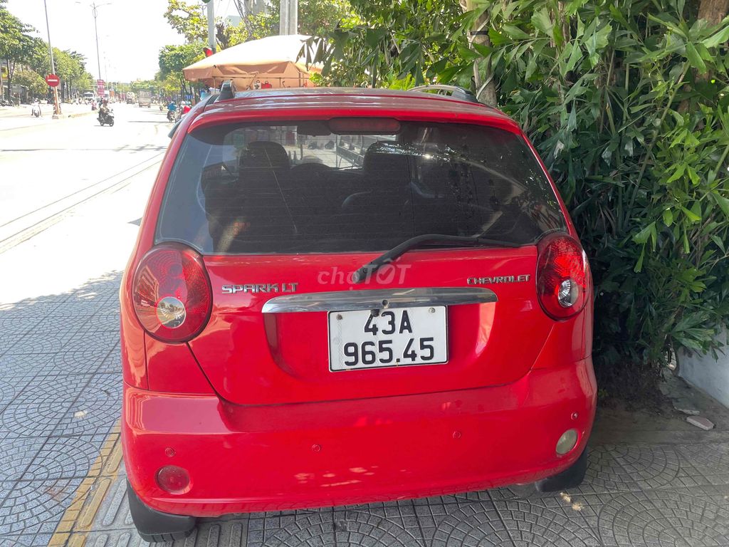 Chevrolet Spark 2009 красный автомат