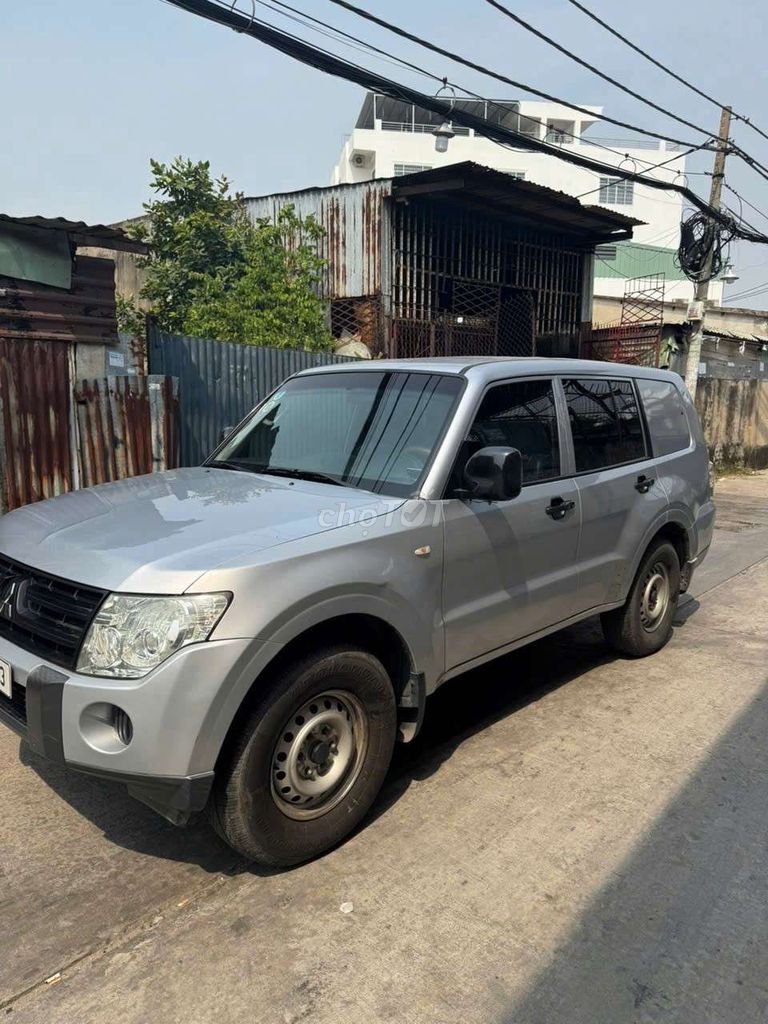 Mitsubishi bajero 2009 tải 300kg 5 người xe zin. Mua bán Ô tô tại Quận Bình Tân Tp Hồ Chí Minh được đăng bởi thành tâm  hình 4