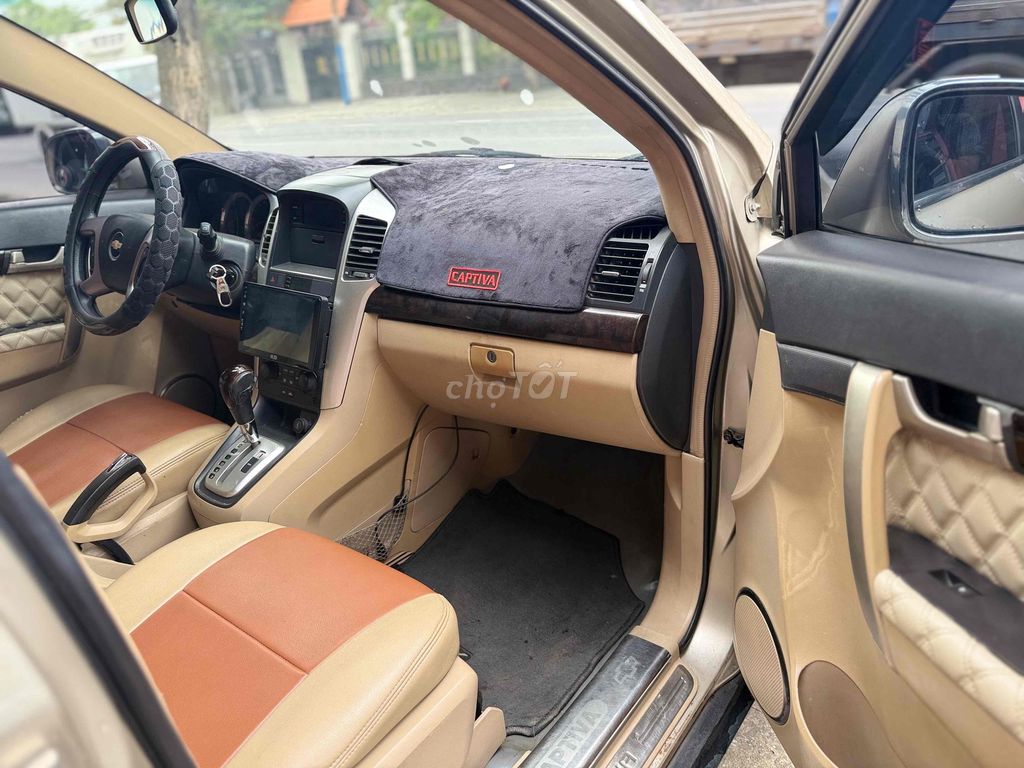 Chevrolet Captiva 2009 Vàng cát 129000km. Mua bán Ô tô tại Thành phố Dĩ An Bình Dương được đăng bởi tran van Huy hình 5
