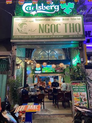 Tuyển chảo, Phụ Bếp, Phục Vụ quán ăn quận 1