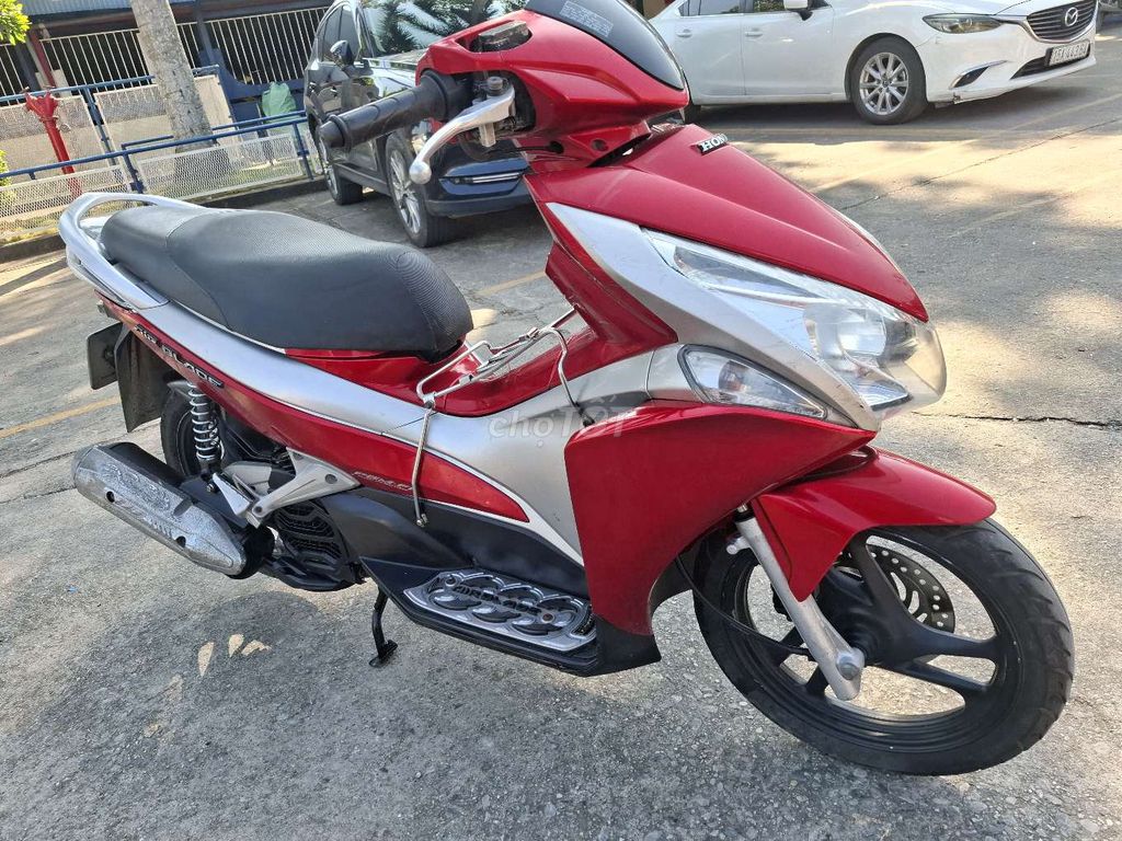 Honda Air Blade 110 2012 máy zin êm khỏe biển 15hp. Mua bán Xe máy tại Quận Kiến An Hải Phòng được đăng bởi anh phong hình 2