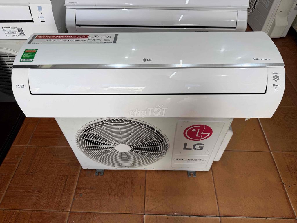 Máy lạnh LG dual inverter  2hp hàng lướt đẹp. Mua bán Máy lạnh, điều hoà tại Quận 4 Tp Hồ Chí Minh được đăng bởi Công Ty TNHH TM DV VT Kỹ Thuật  Hoàng Phúc hình 1