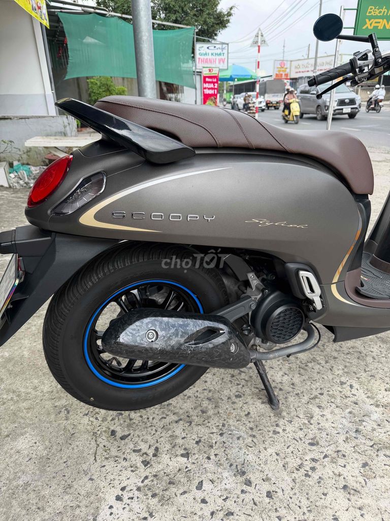 Honda Scoopy màu Xám. Mua bán Xe máy tại Quận Bình Thuỷ Cần Thơ được đăng bởi thiên phúc hình 4