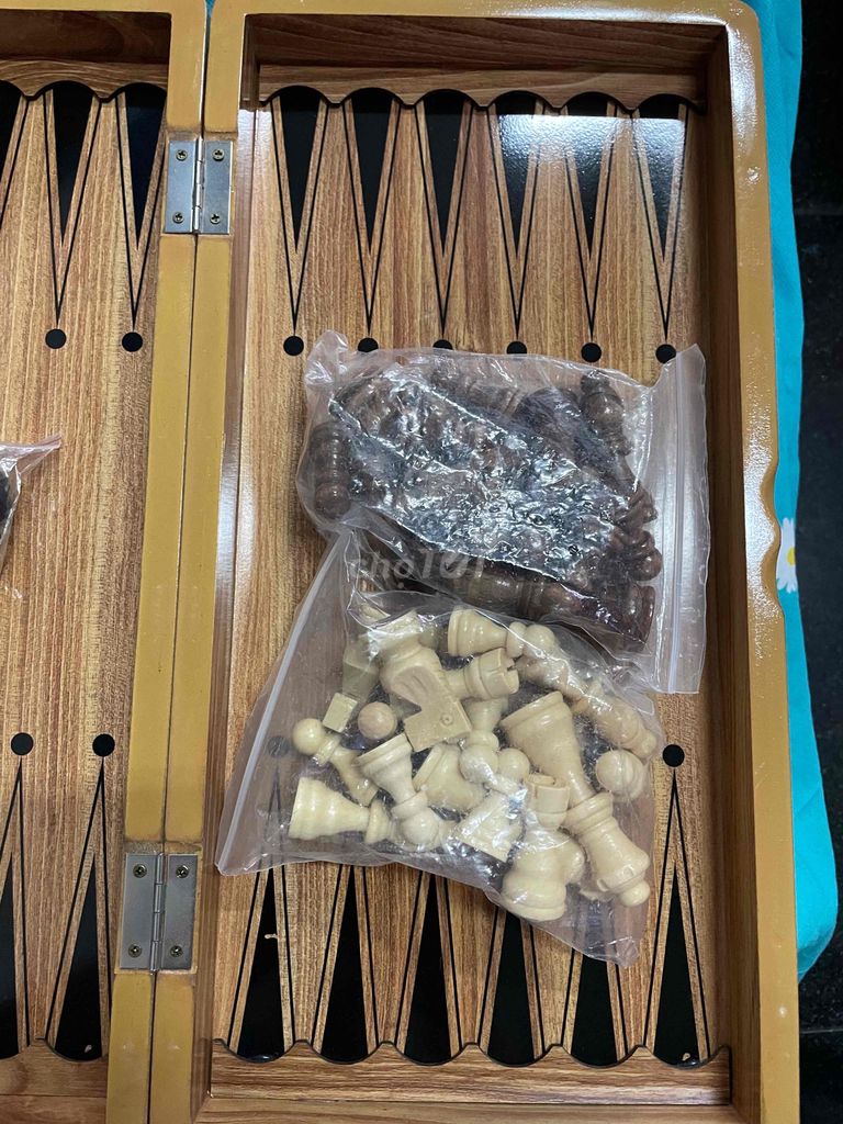 Bộ cờ vua và cờ backgammon cao cấp