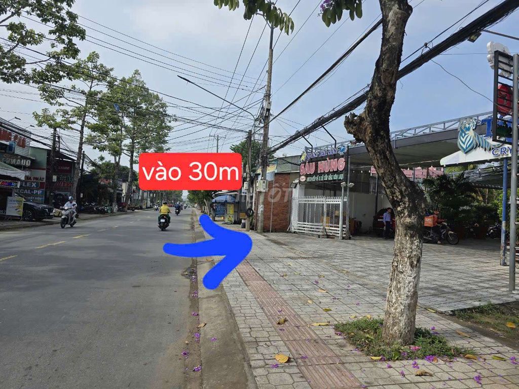 200M MTIEN HẺM CÁCH NGUYỄN THỊ ĐỊNH 30M HẺM OTO