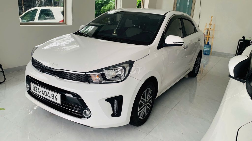 Kia Soluto 1.4 AT Delux 2024 màu trắng. Mua bán Ô tô tại Quận Cẩm Lệ Đà Nẵng được đăng bởi Nguyễn Đức Trưởng hình 2
