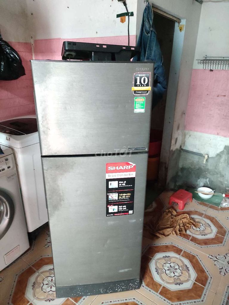 Tủ lạnh Sharp inverter 196L