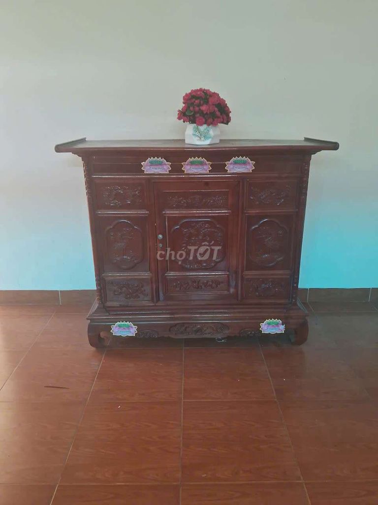 Tủ thờ Gỗ Nâu Mới. Mua bán Nội thất, đồ gia dụng khác tại Quận Liên Chiểu Đà Nẵng được đăng bởi Hoàng thị ngọc ngân hình 1