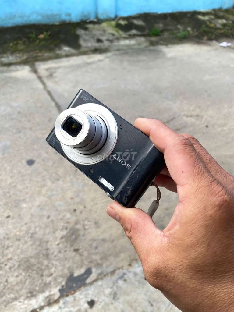 Máy ảnh sony cần bán. Mua bán Máy ảnh, Máy quay tại Thành phố Hội An Quảng Nam được đăng bởi linh hình 1