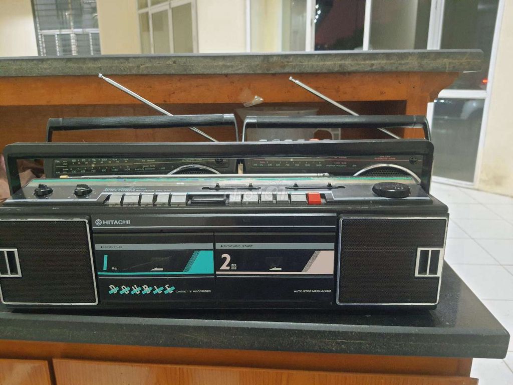 Đài cassette Hitachi. Toshiba philit