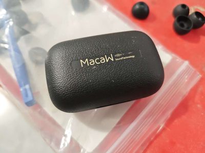 Tai nghe nội địa Nhật Macaw màu đen. Mua bán Tivi, Âm thanh tại Thị xã Giá Rai Bạc Liêu được đăng bởi Đỗ Tài