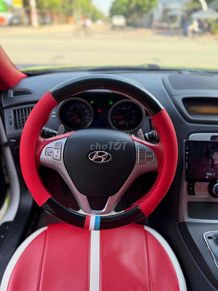 Hyundai Genesis Coupe 2.0 AT. Mua bán Ô tô tại Thành phố Thủ Đức Tp Hồ Chí Minh được đăng bởi Xe Lướt hình 11