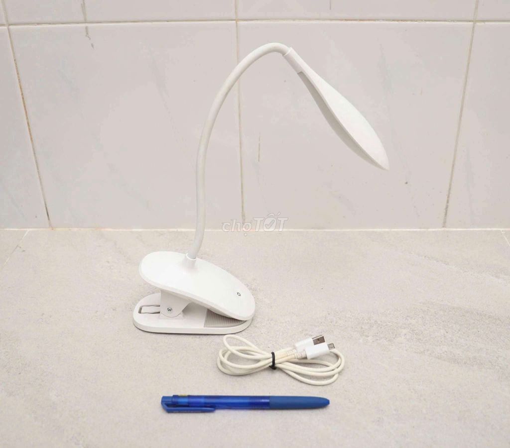 Đèn LED kẹp bàn KH-L801LA Trắng Hàn Quốc. Mua bán Đèn tại Quận 6 Tp Hồ Chí Minh được đăng bởi QA hình 1