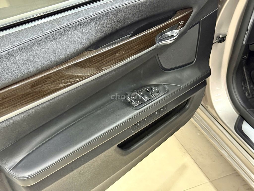Bmw 750i 2009 đk 2011 odo 7.7v giá 599. Mua bán Ô tô tại Quận Tân Phú Tp Hồ Chí Minh được đăng bởi Thế Anh hình 14