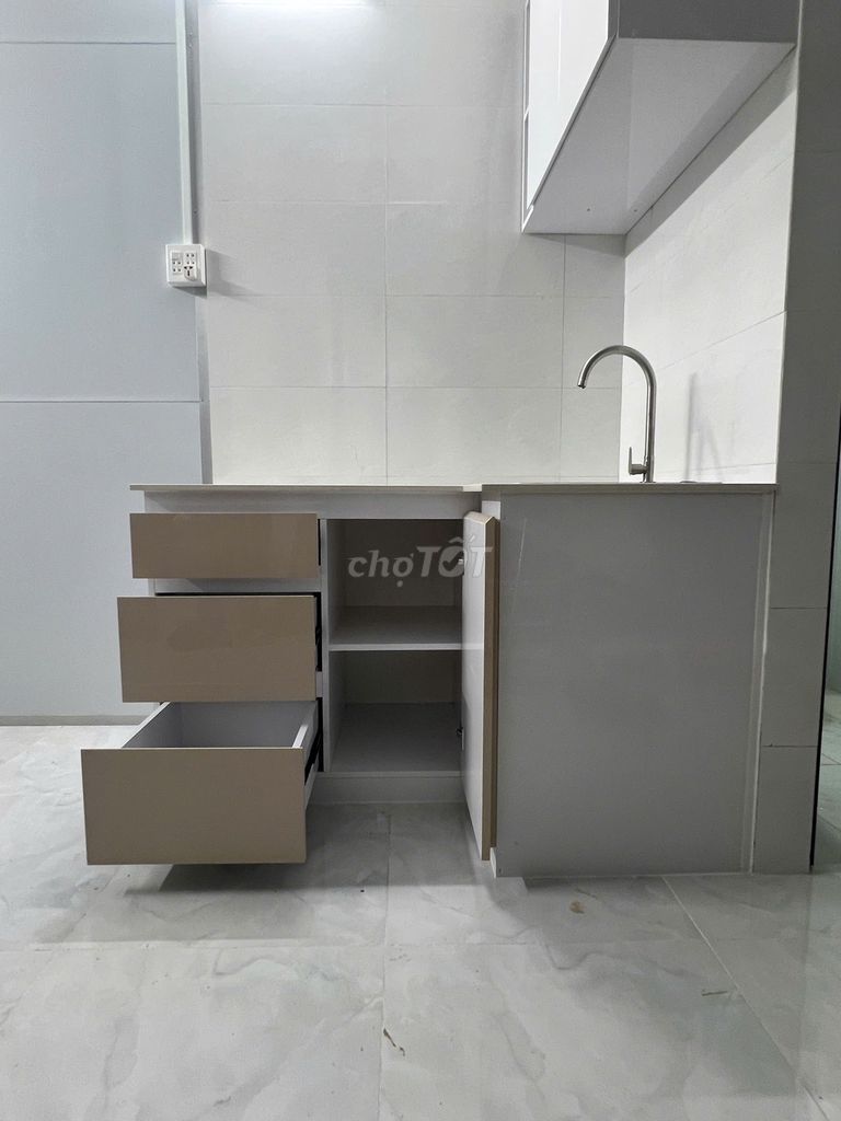Tủ bếp Nhựa PVC Acrylic Trắng Nâu 10 năm. Mua bán Tủ, kệ gia đình tại Huyện Hóc Môn Tp Hồ Chí Minh được đăng bởi Nguyên tủ bếp nhựa ECOPLAST hình 1