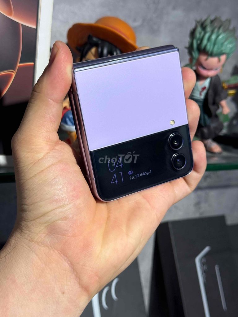 Samsung Z Flip4 8GB/128GB Tím. Mua bán Điện thoại tại Quận 3 Tp Hồ Chí Minh được đăng bởi 2 Hand STORE  hình 1