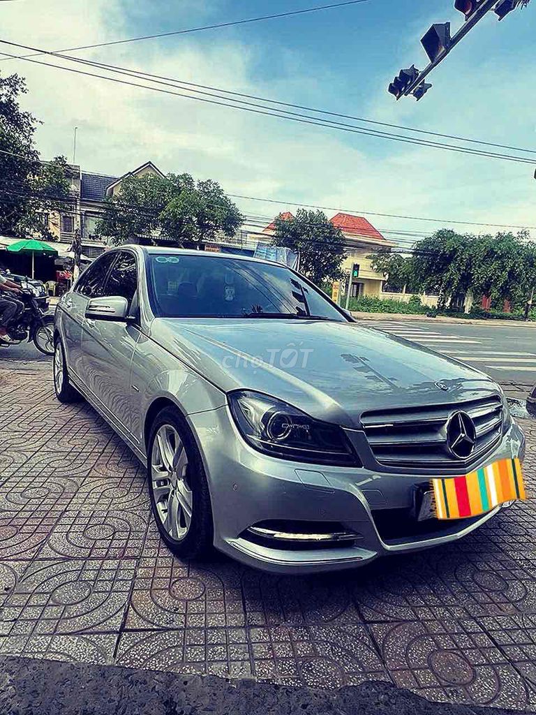 Mercedes Benz C Class 2012 C200 - 123456 km. Mua bán Ô tô tại Thị xã Gò Công Tiền Giang được đăng bởi Đat hình 1
