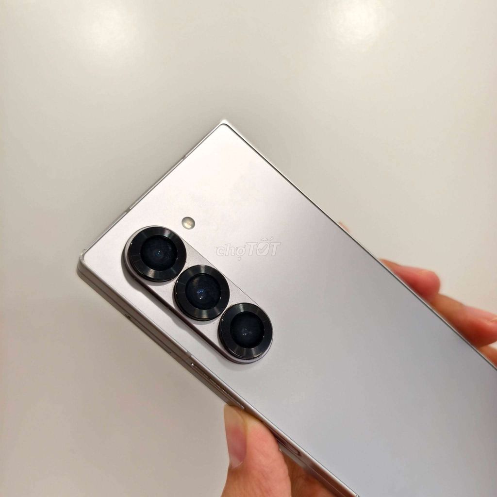 Samsung Galaxy Z Fold 7 Xám Việt Nam Đã sử dụng. Mua bán Điện thoại tại Thành phố Thủ Đức Tp Hồ Chí Minh được đăng bởi Nguyễn Sơn hình 1
