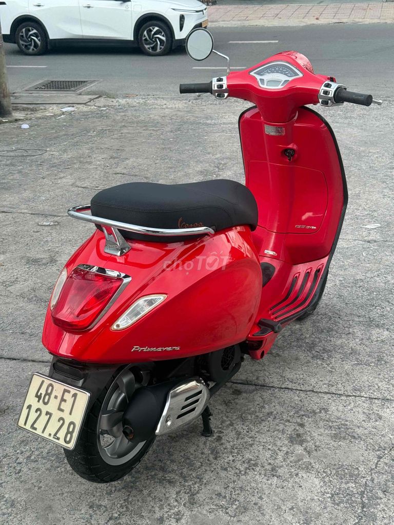 Скутер Piaggio Vespa Primavera Red