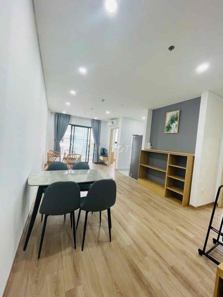 Căn hộ 70m2 2 pn toà tầng 5 căn góc view hồ bơi fpt plaza 1
