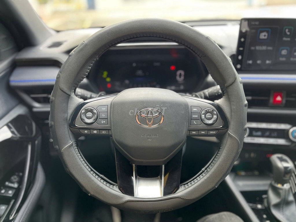 TOYOTA YARIS CROSS S 2024 XE GIA ĐÌNH LƯỚT VAY 75%. Mua bán Ô tô tại Quận Tân Phú Tp Hồ Chí Minh được đăng bởi Hiếu hình 12