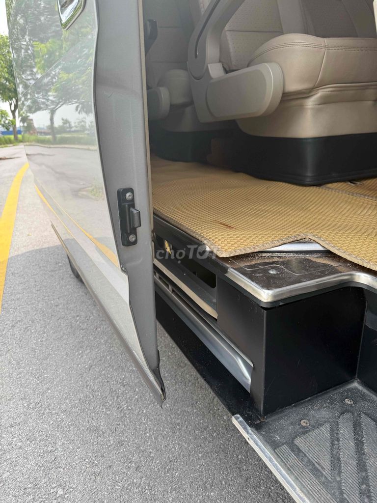 Ford Transit 2018 16 Chỗ 2.4 Diesel   - 160000 km. Mua bán Ô tô tại Huyện Yên Lạc Vĩnh Phúc được đăng bởi Nguyễn văn long hình 3