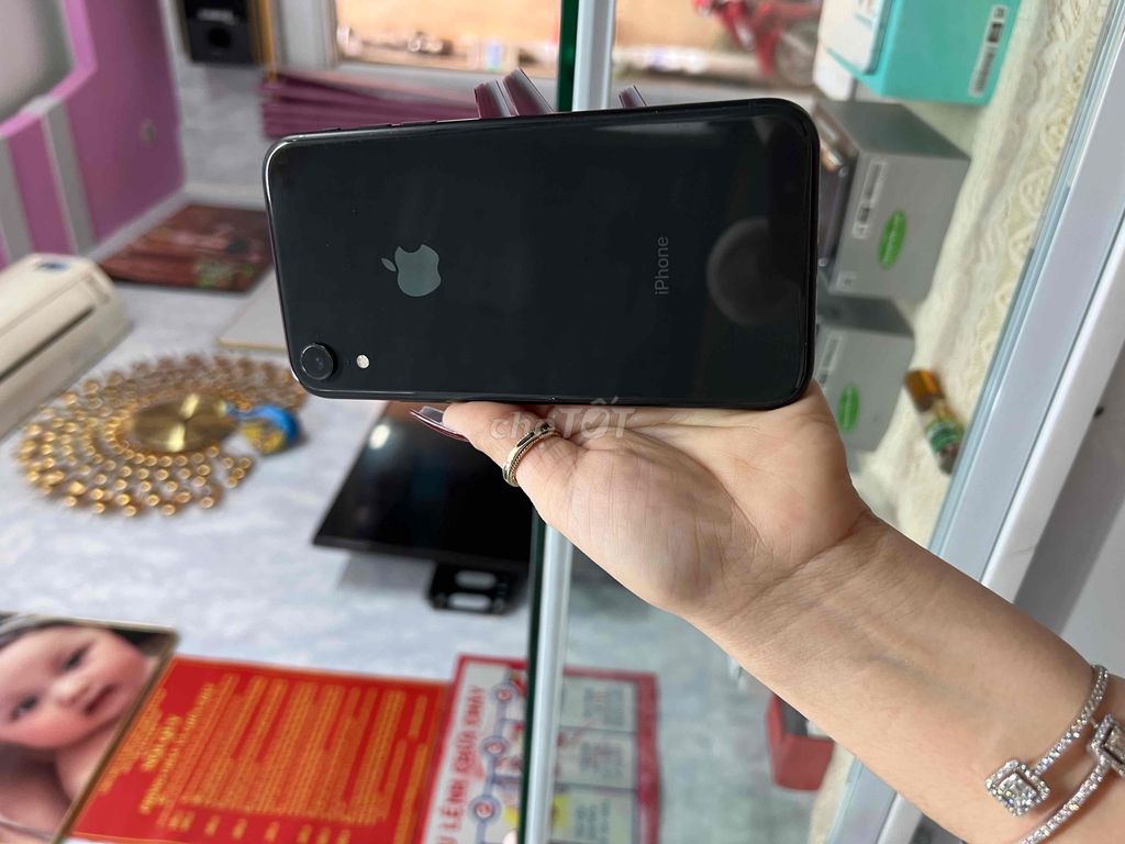 iphone xr 64gb zin áp pin 80 ktra k zin tặng luôn