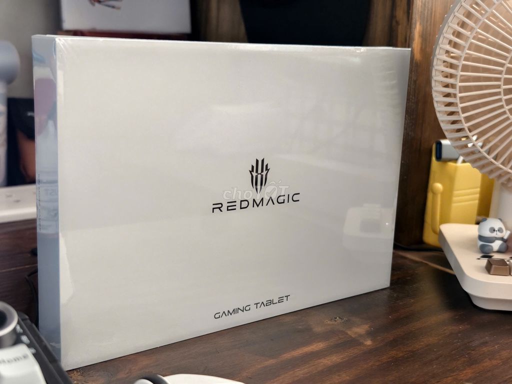 Red Magic Astra Silver 12/256gb newseal. Mua bán Máy tính bảng tại Quận 4 Tp Hồ Chí Minh được đăng bởi Thiên Triều hình 1