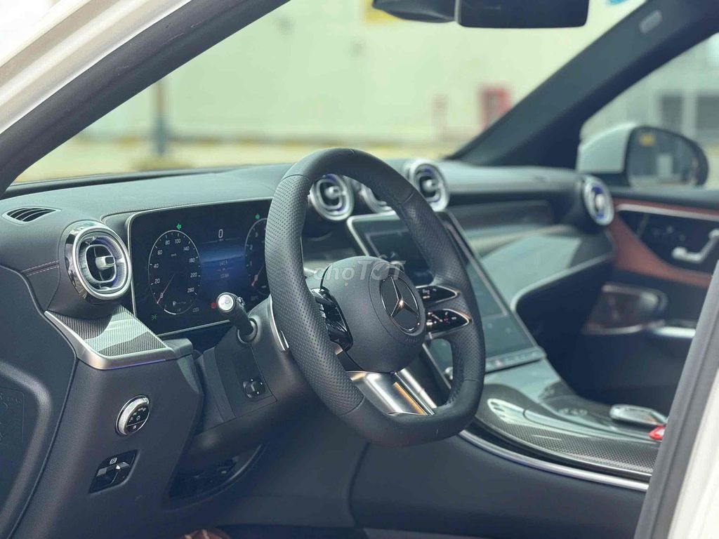 Mercedes Benz GLC 2023 300 4Matic - 13000 km. Mua bán Ô tô tại Quận Bình Tân Tp Hồ Chí Minh được đăng bởi Lê Minh Quý hình 10