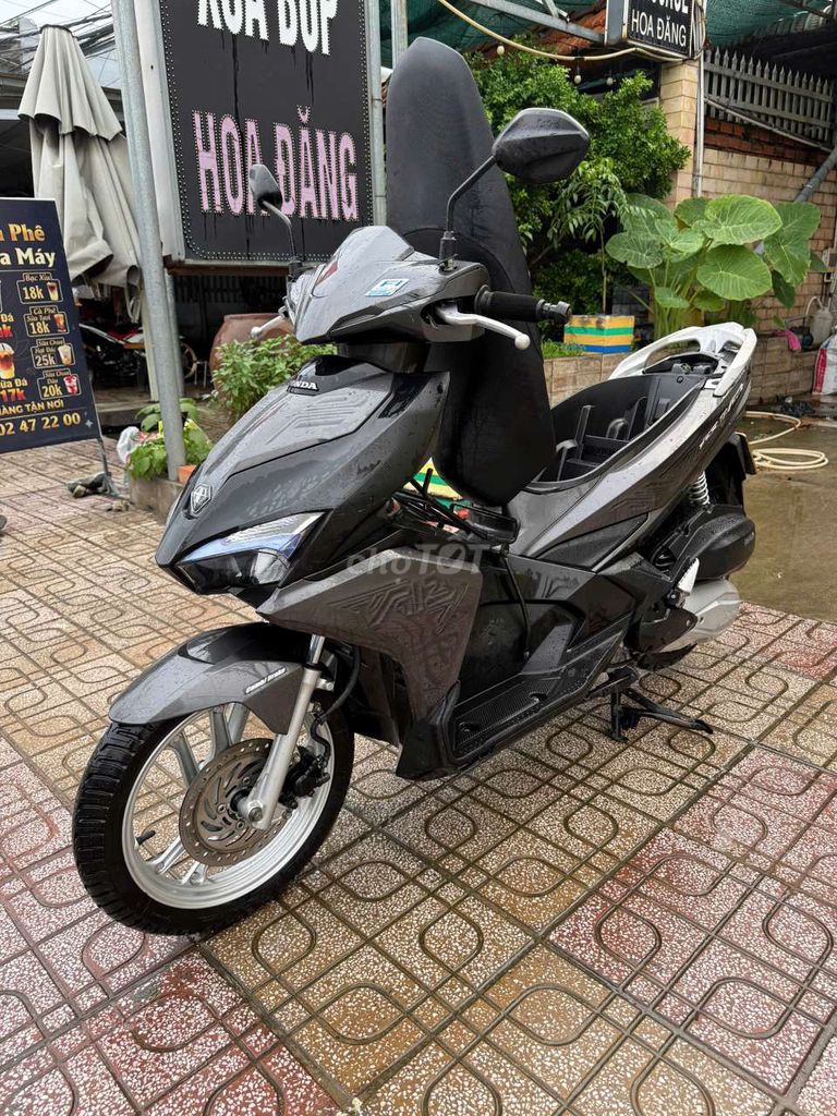 Воздушный клинок Honda 2019 серый