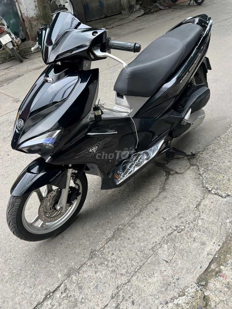 Cần bán Airblade 2018 khóa smartkey ít sử dụng. Mua bán Xe máy tại Quận Nam Từ Liêm Hà Nội được đăng bởi E Hằng hình 2