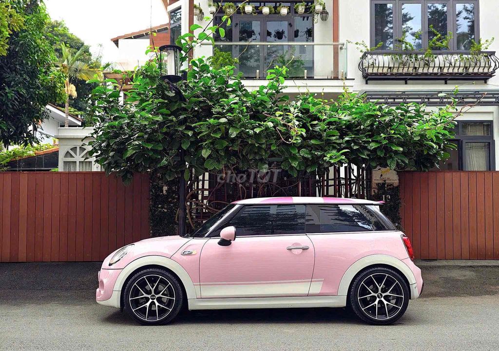 Mini Cooper S Coupe 2019 синий Warp с розовым, отличная цена