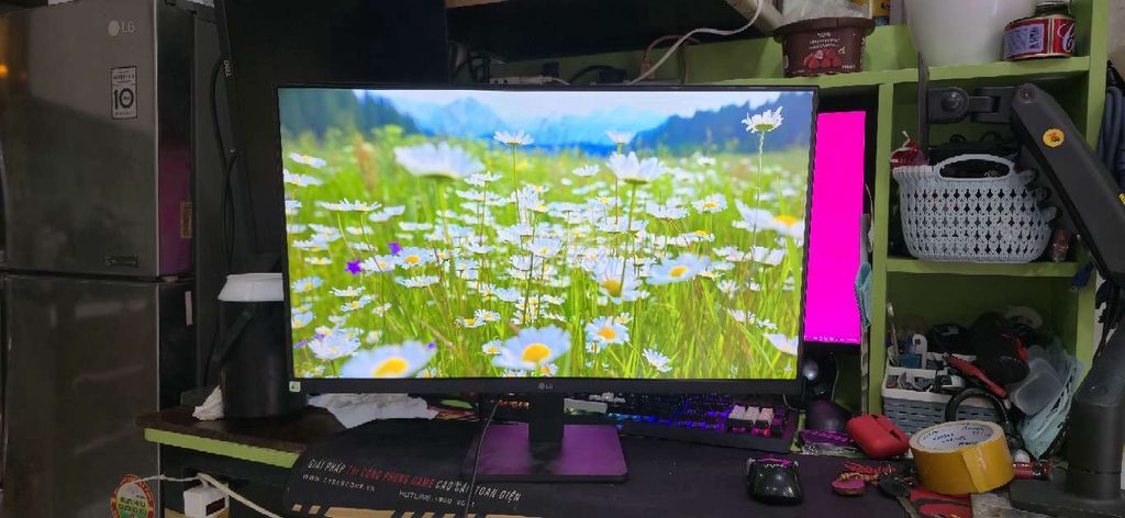 Màn hình LG 27 inch IPS 75Hz FreeSync. Mua bán Phụ kiện (Màn hình, Chuột...) tại Quận Bình Tân Tp Hồ Chí Minh được đăng bởi Linh hình 1