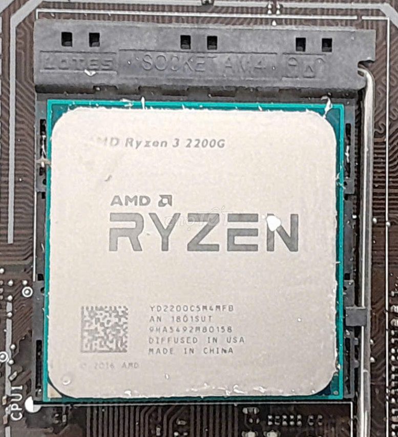 Dư con CPU Ryzen 3 2200G + gông, quản tản nhiệt